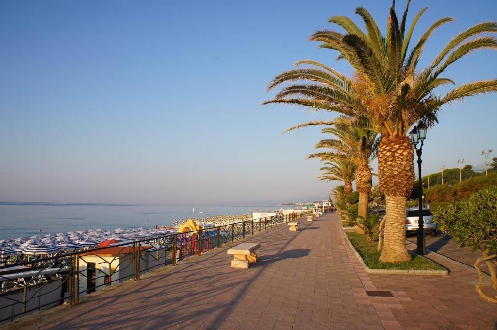 Апартаменти Monolocale Deluxe A 2,7 Km Dal Mare Per 2 Persone Siderno Екстер'єр фото